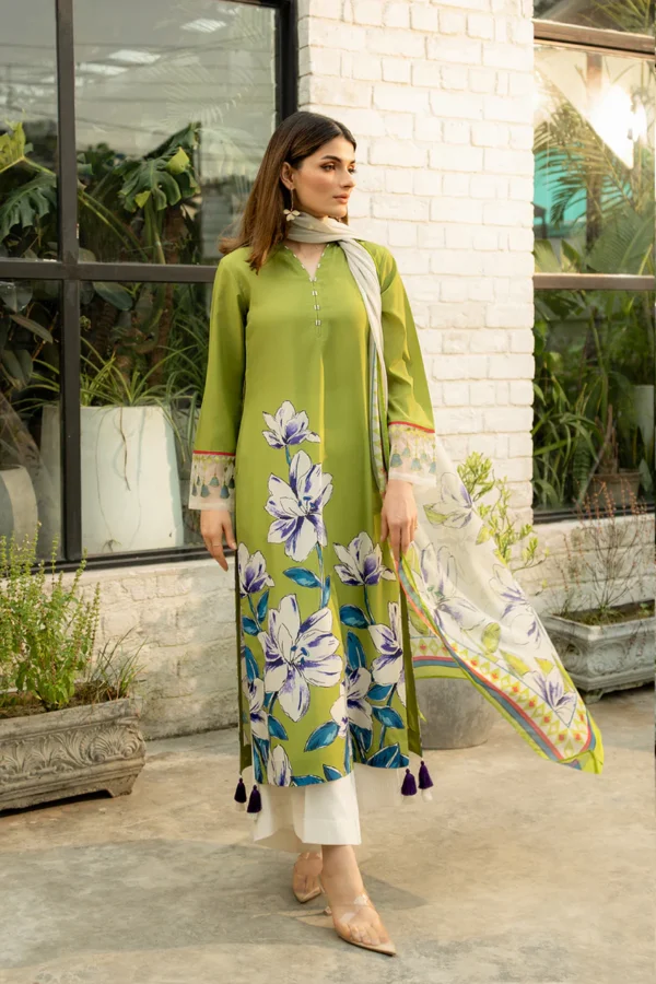 KN829-3PC- Unstitched Shamoz Silk Fabric