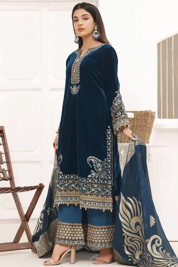 KN1112 -Asim Jofa Velvet Embroidered With Printed Organza Dupatta