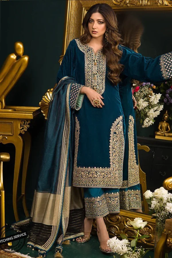 KN411-WINTER 3 Piece Dhanak Suit with Printed Shawll