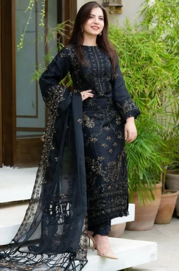 KN515-WINTER NISA - 3PC Khaddar Dhanak Embroidered Shirt With Chiffon Embroidered Dupatta