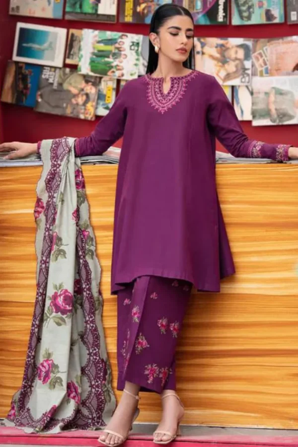 KN581-WINTER 3PC Dhanak Embroidered suit with Printed Shawll
